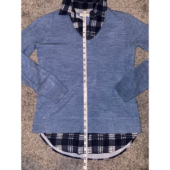 Croft & Barrow Women's Blue‎ V-Neck Sweater w/ Plaid Collared Detail/Under Layer - Picture 6 of 9